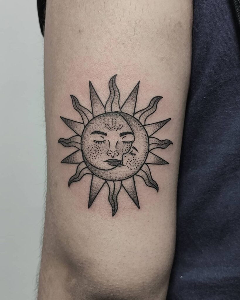 Tatuagem De Sol E Lua Ideias Que V O Te Encantar