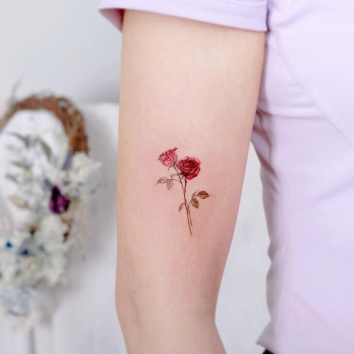Tatuagem de flor pequena 74