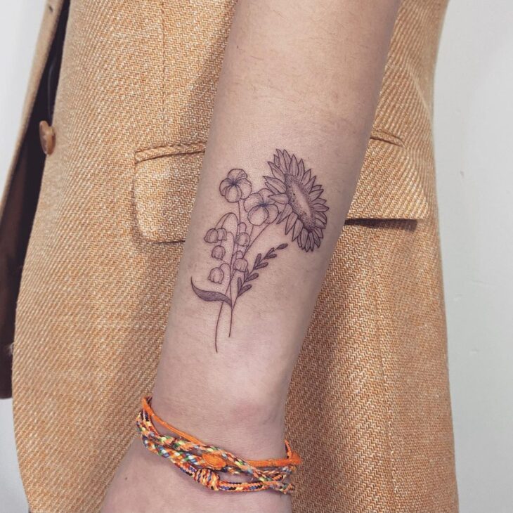 Tatuagem de flor pequena 94