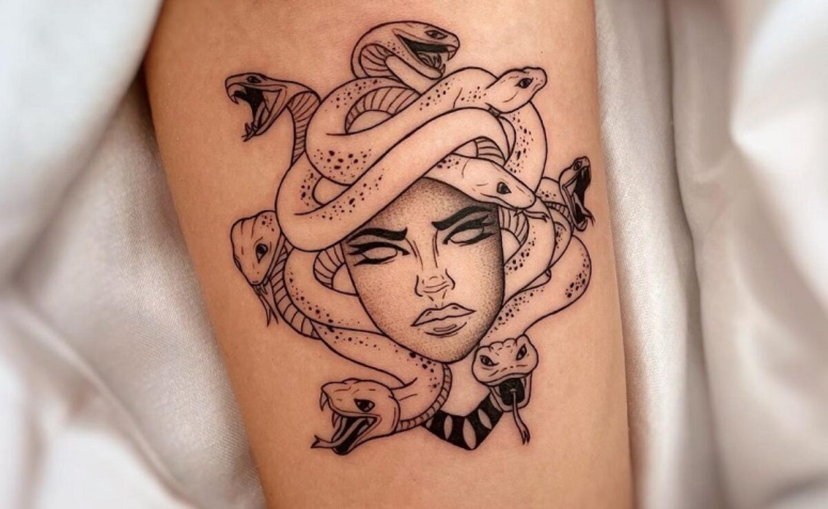 Tatuagem de Medusa - Significado e 74 fotos para inspirar